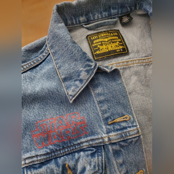 ⭐️Levi’s Limited Edition Stars Wars Denim Jacket ⭐️ Size Small - Picture 6 of 7